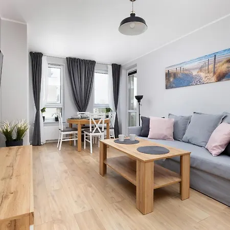 Apartamenty Platany Z Parkingiem By Noclegi Renters Kolobrzeg Exterior photo