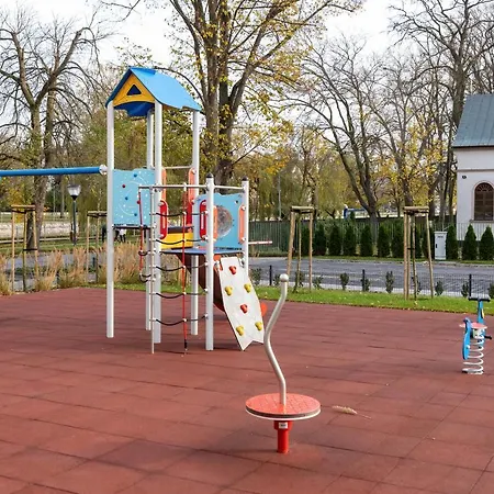 Apartamenty Platany Z Parkingiem By Noclegi Renters Kolobrzeg Exterior photo