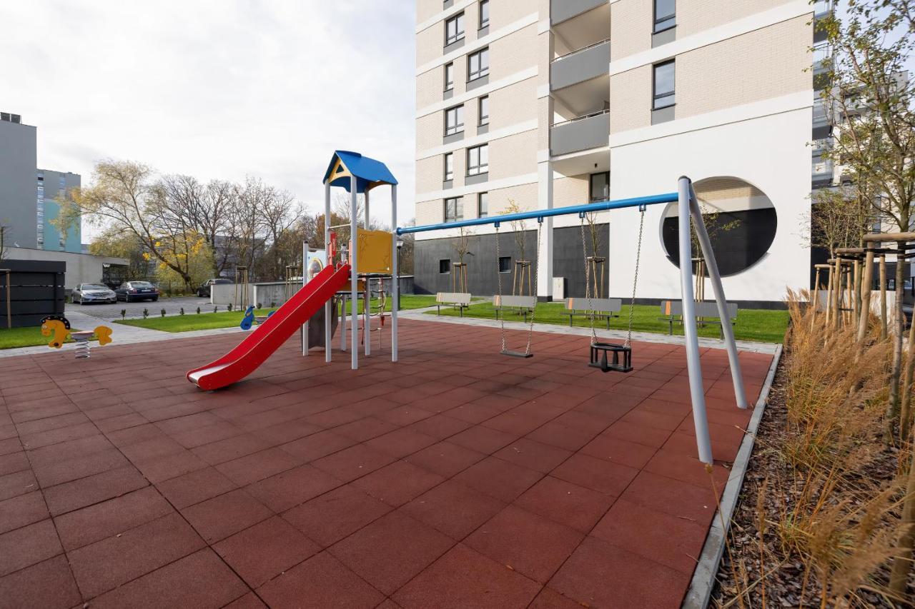 Platany Z Parkingiem By Renters Apartment *