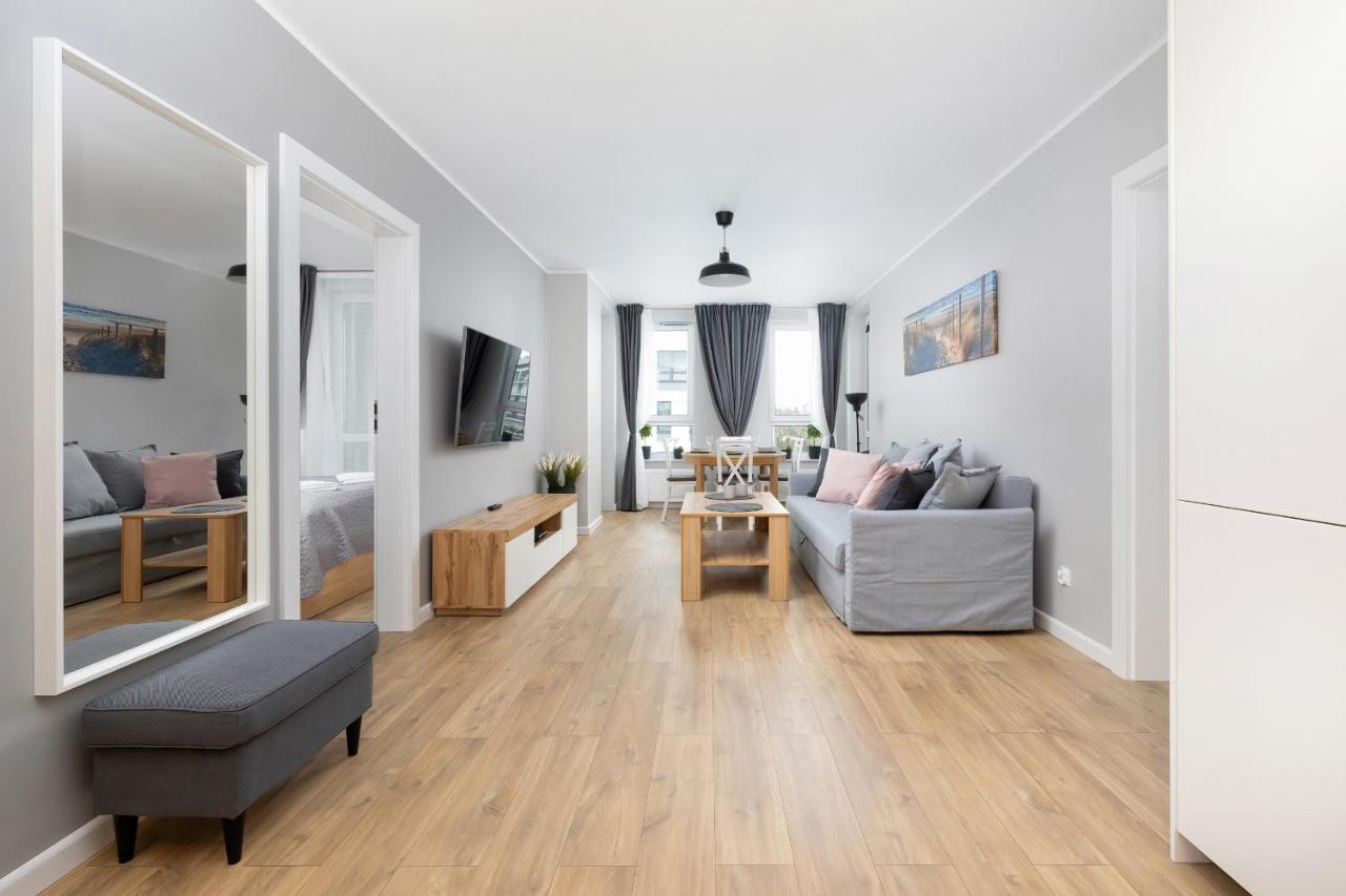 Platany Z Parkingiem By Renters *
