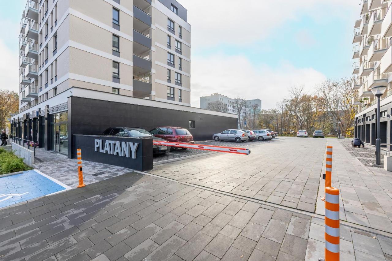 Platany Z Parkingiem By Renters Kolobrzeg