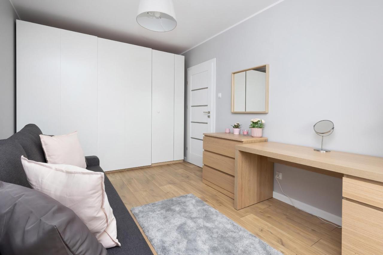 Apartment Platany Z Parkingiem By Renters Kolobrzeg