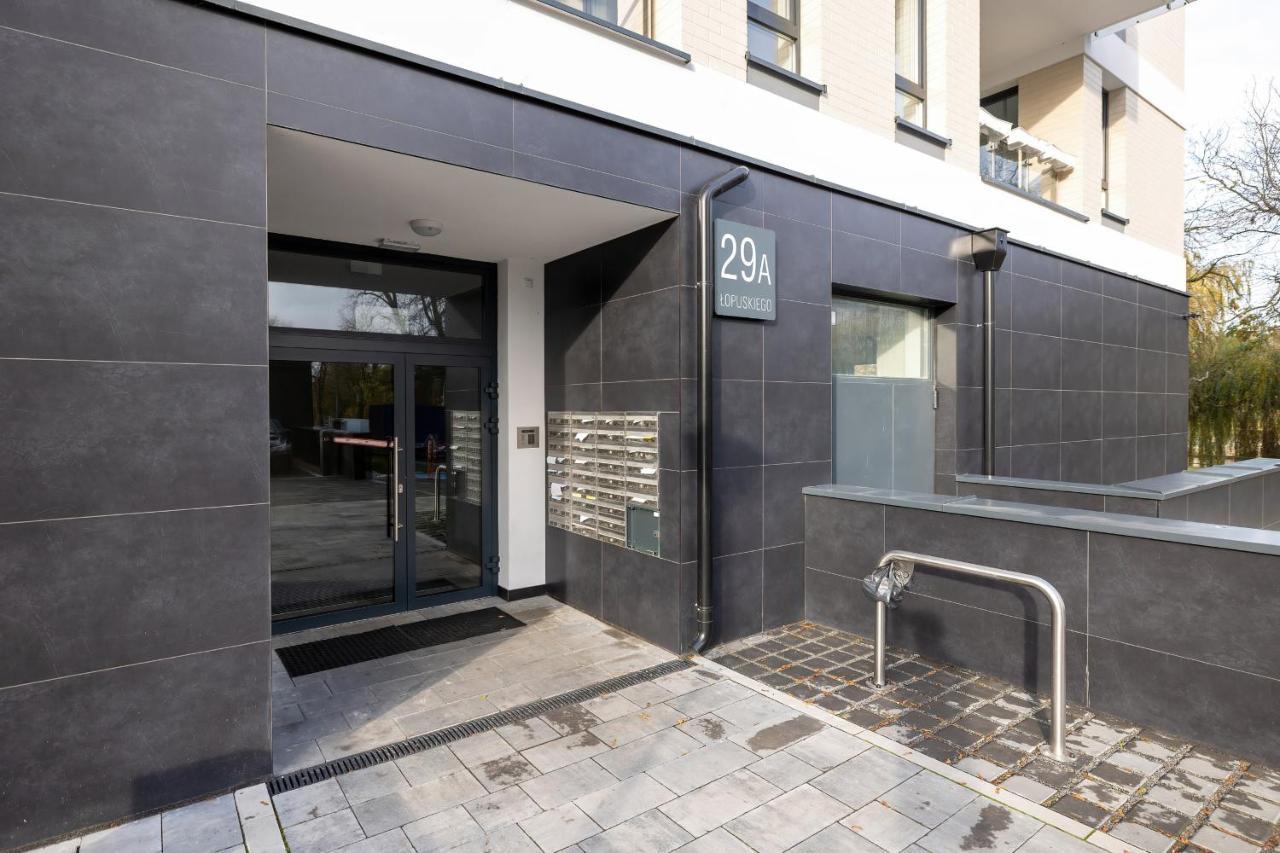 Apartment Platany Z Parkingiem By Renters Kolobrzeg