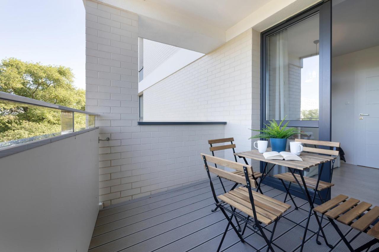Apartment Platany Z Parkingiem By Renters Kolobrzeg